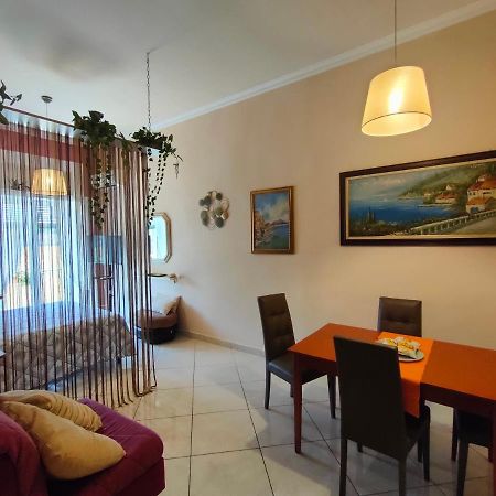 Madda'S Apartament Naples Exterior photo