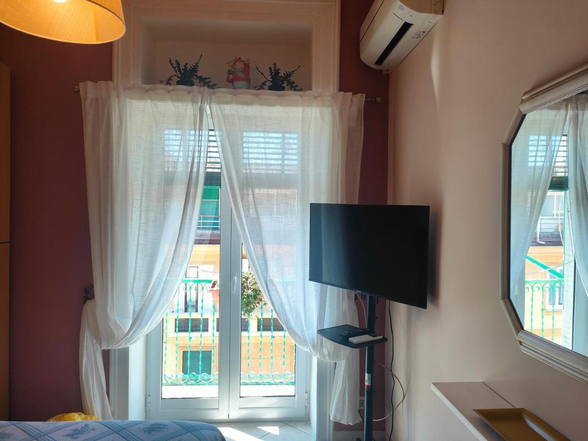 Madda'S Apartament Naples Exterior photo